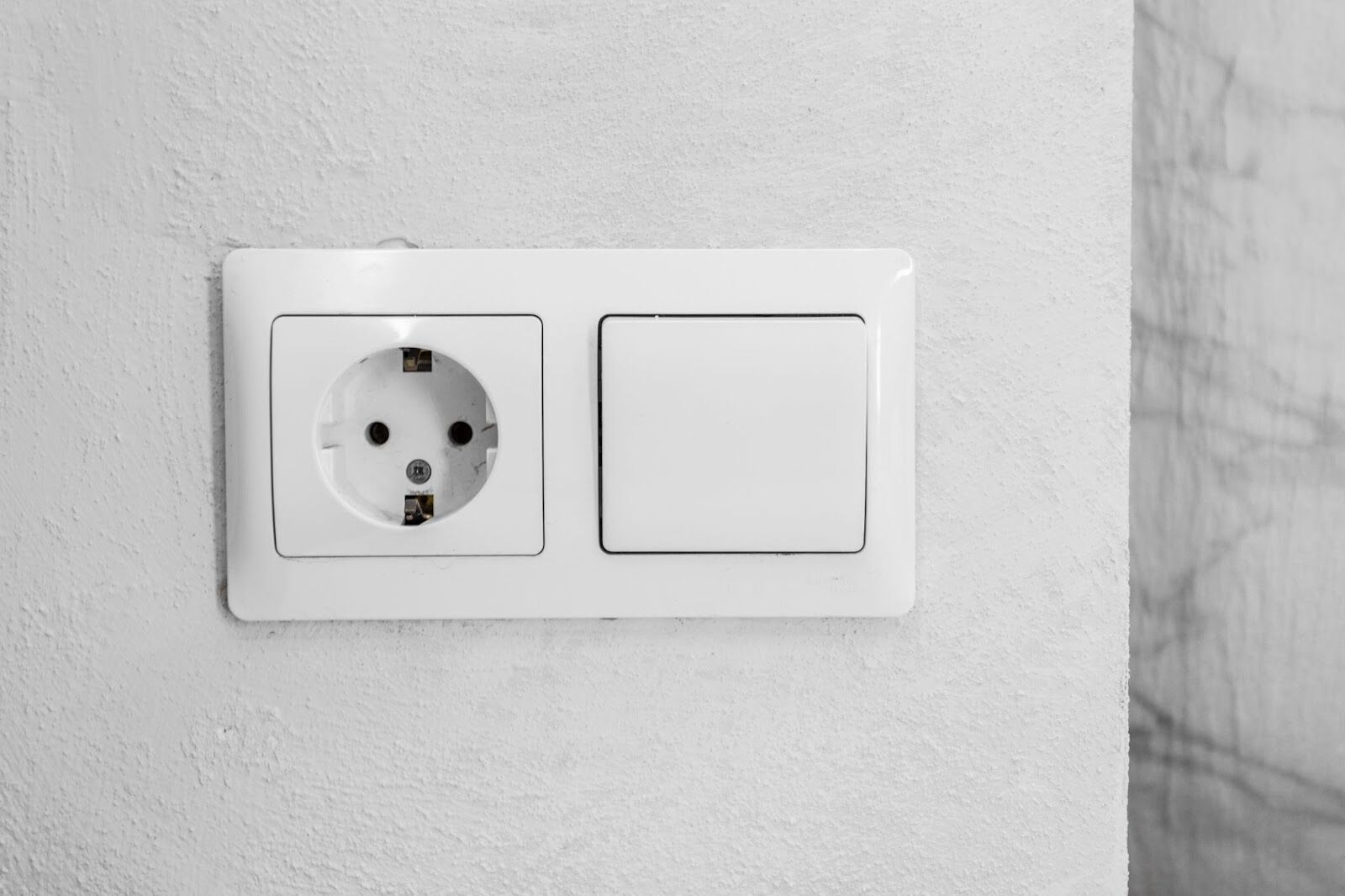 What to Consider When Adding Outlets to Meet Today’s Device Demand